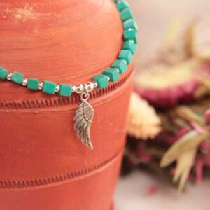 Un collier fantaisie pour femme